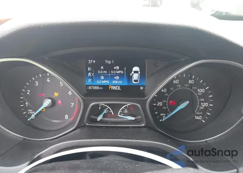 2017 Ford Focus Se z USA, uszkodzony, nr VIN 1FADP3K22HL282509